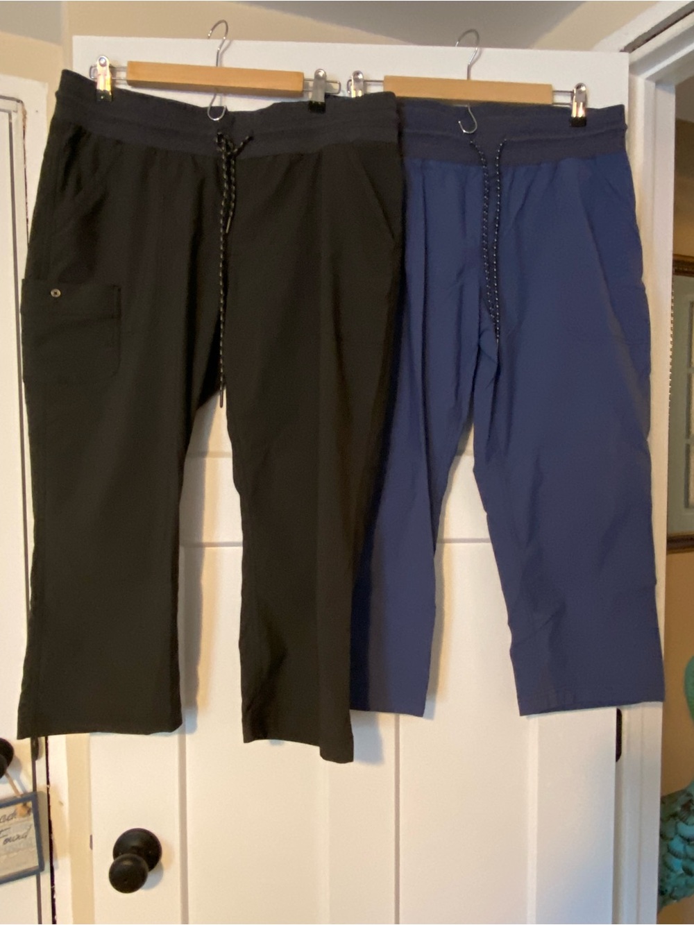 2 Pairs Columbia Women's Grey and Blue Size X-Large - Pull-On Active Crop/Capri